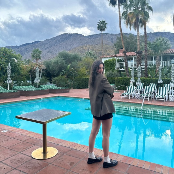 Meet your Posher, Natasha - Picture 1 of 1